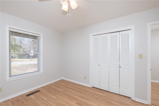 2926 N Loxley Avenue, Fayetteville, AR 72703