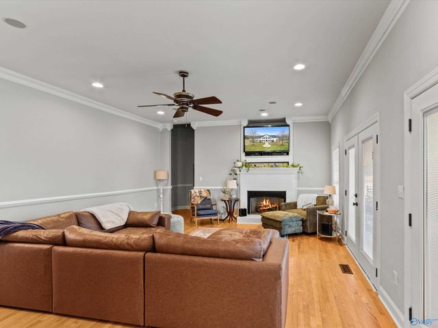 386 St Clair Drive, New Market, AL 35761