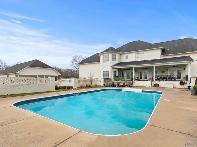 386 St Clair Drive, New Market, AL 35761