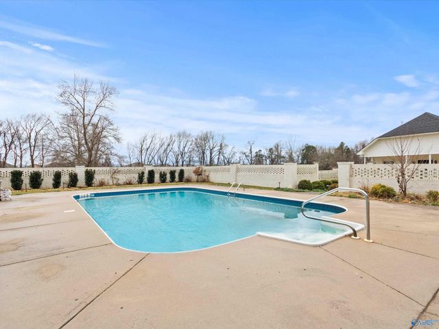 386 St Clair Drive, New Market, AL 35761