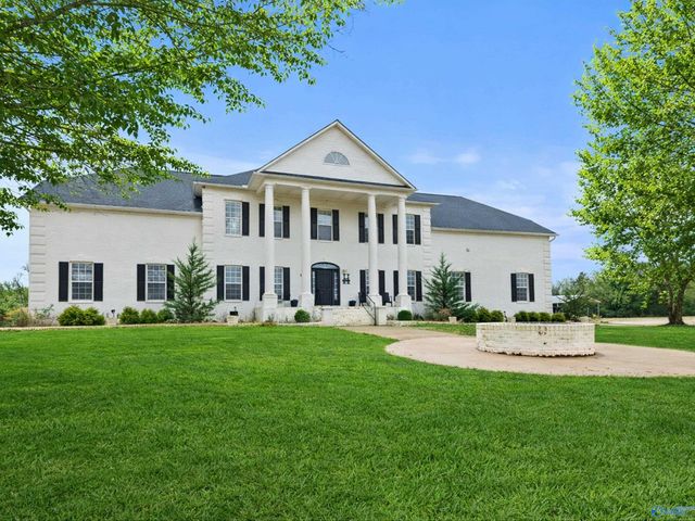 386 St Clair Drive, New Market, AL 35761