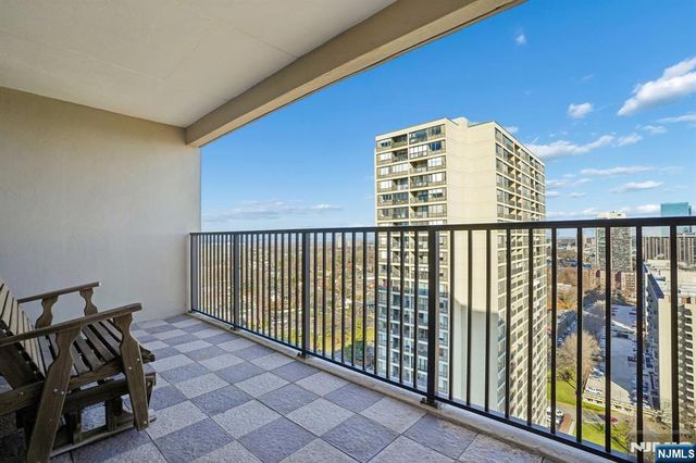 5 Horizon Road 2304, Fort Lee, NJ 07024