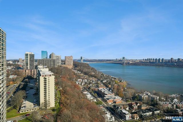 5 Horizon Road 2304, Fort Lee, NJ 07024