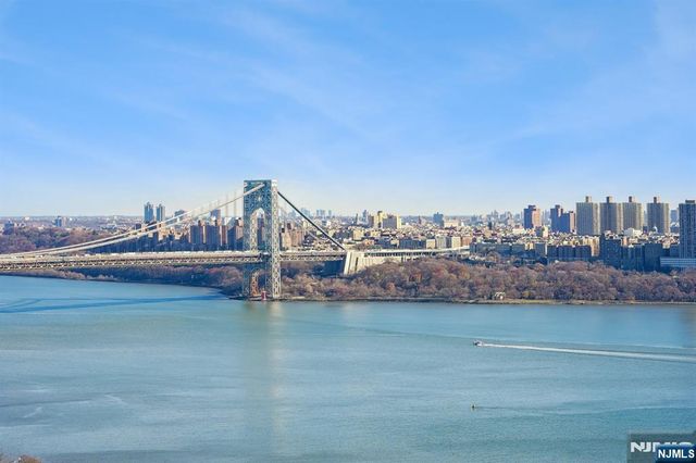 5 Horizon Road 2304, Fort Lee, NJ 07024