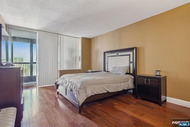 5 Horizon Road 2304, Fort Lee, NJ 07024