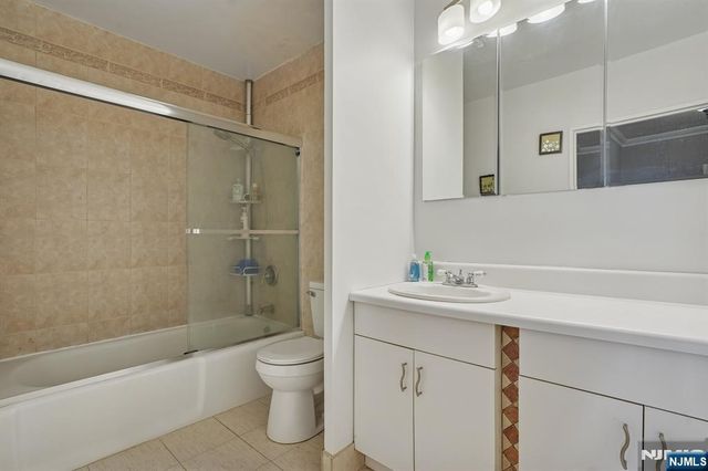 5 Horizon Road 2304, Fort Lee, NJ 07024