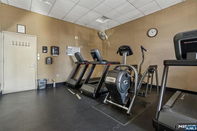 5 Horizon Road 2304, Fort Lee, NJ 07024