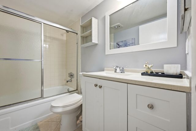2181 Woolbright Road N106, Boynton Beach, FL 33426