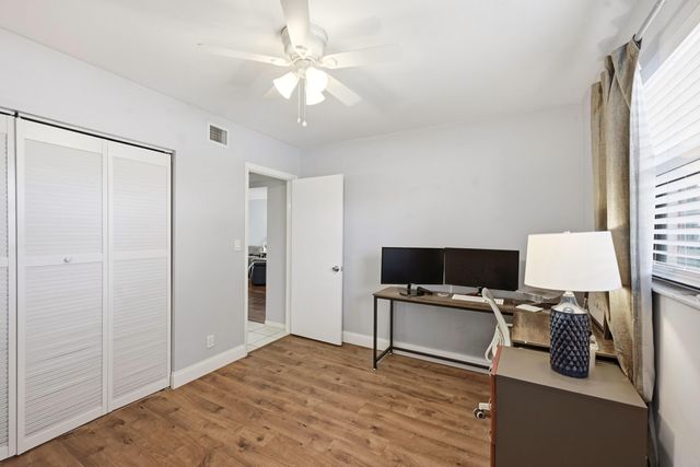 2181 Woolbright Road N106, Boynton Beach, FL 33426