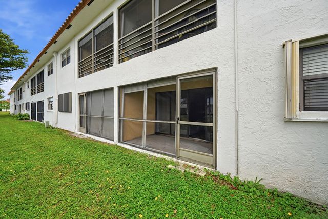 2181 Woolbright Road N106, Boynton Beach, FL 33426
