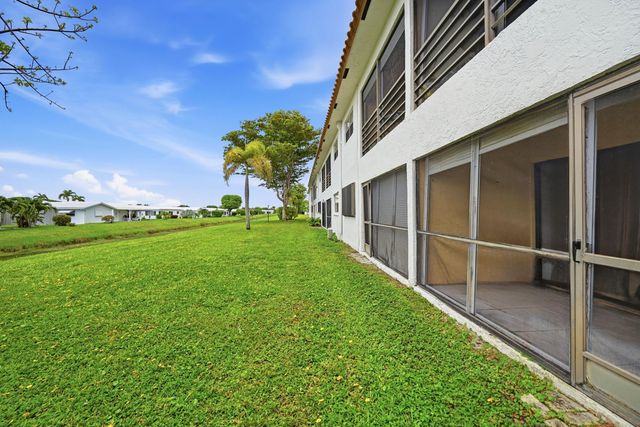 2181 Woolbright Road N106, Boynton Beach, FL 33426