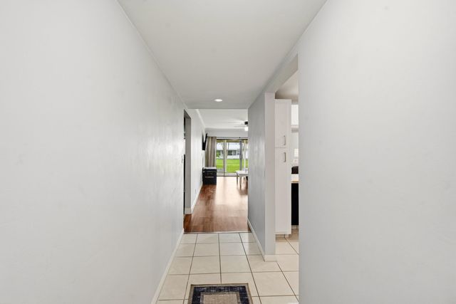 2181 Woolbright Road N106, Boynton Beach, FL 33426