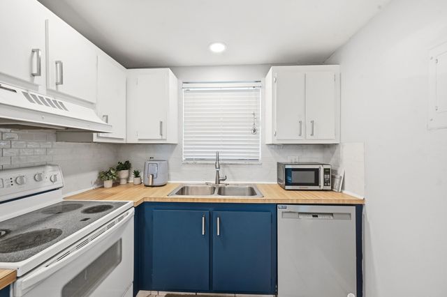 2181 Woolbright Road N106, Boynton Beach, FL 33426