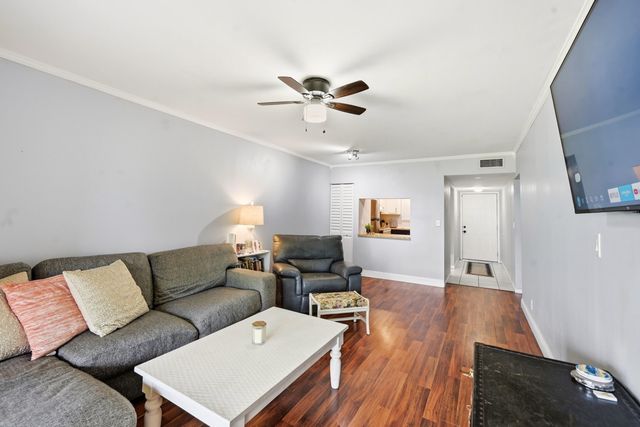 2181 Woolbright Road N106, Boynton Beach, FL 33426