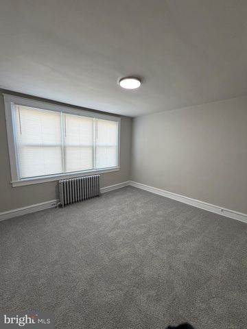 6904 DICKS AVE, Philadelphia, PA 19142