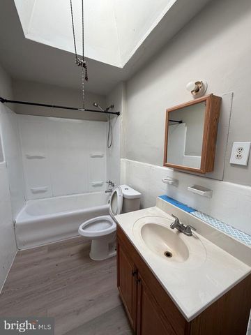 6904 DICKS AVE, Philadelphia, PA 19142