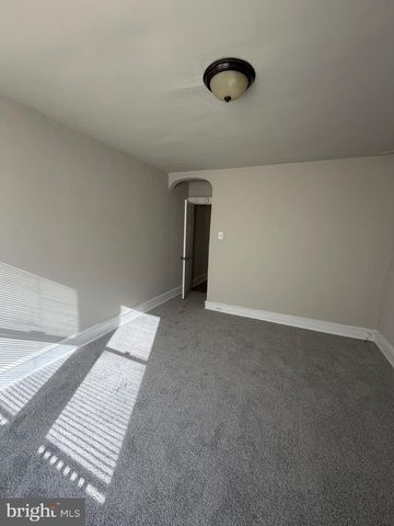 6904 DICKS AVE, Philadelphia, PA 19142