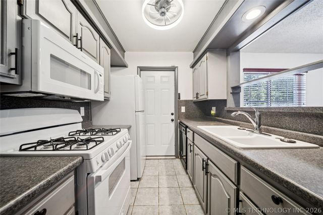 4804 S Victor Avenue 4804A, Tulsa, OK 74105