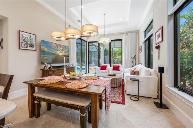 2343 Traditions CT, Naples, FL 34105