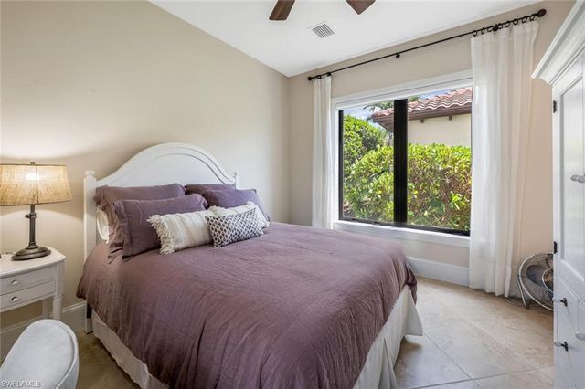 2343 Traditions CT, Naples, FL 34105