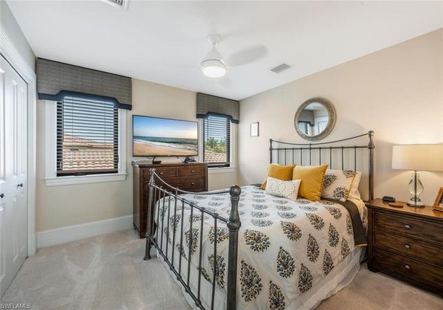 2343 Traditions CT, Naples, FL 34105