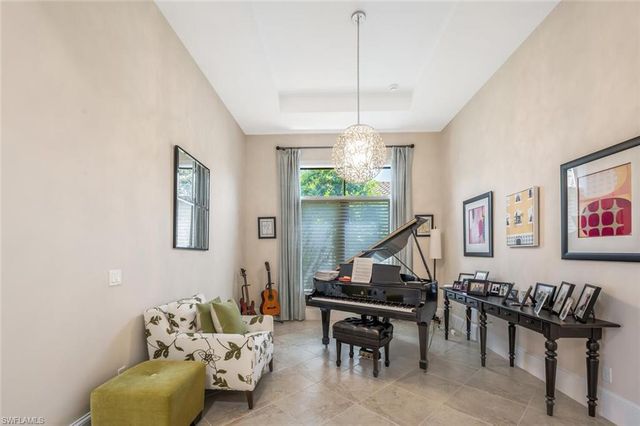 2343 Traditions CT, Naples, FL 34105