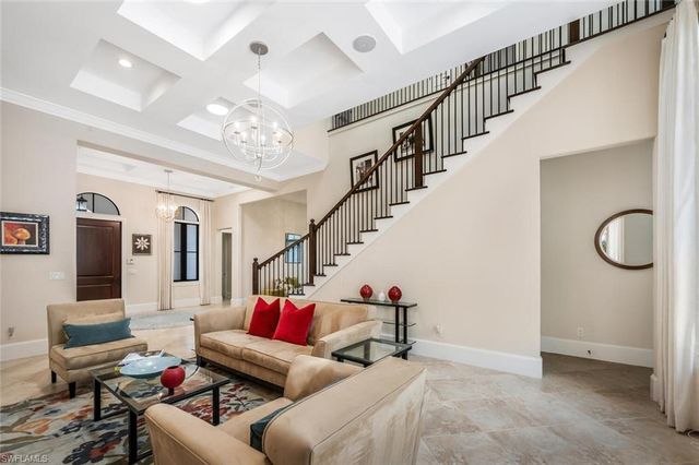 2343 Traditions CT, Naples, FL 34105