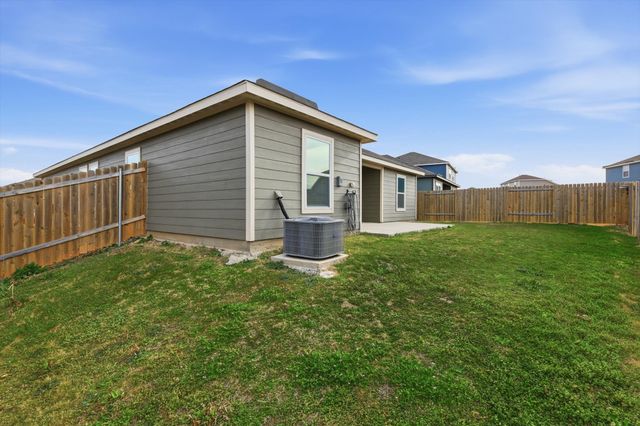 13709 Roosevelt Arch Drive, Ponder, TX 76259