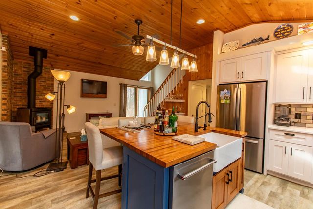 E3988 Martal Way, Spring Green, WI 53588