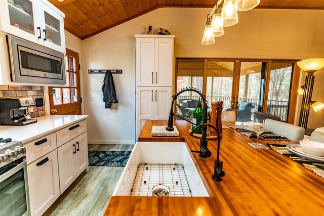 E3988 Martal Way, Spring Green, WI 53588