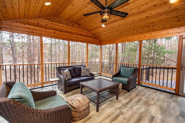 E3988 Martal Way, Spring Green, WI 53588