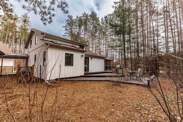 E3988 Martal Way, Spring Green, WI 53588