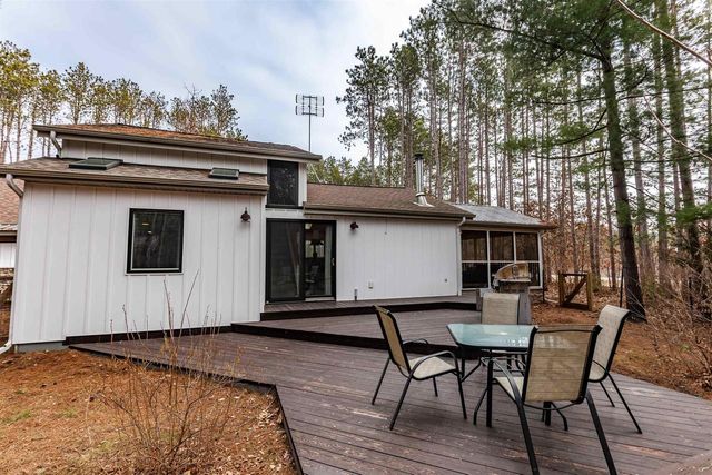 E3988 Martal Way, Spring Green, WI 53588