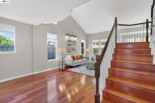7943 Pineville Cir, Castro Valley, CA 94552