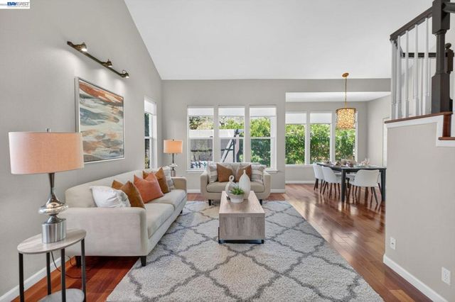 7943 Pineville Cir, Castro Valley, CA 94552