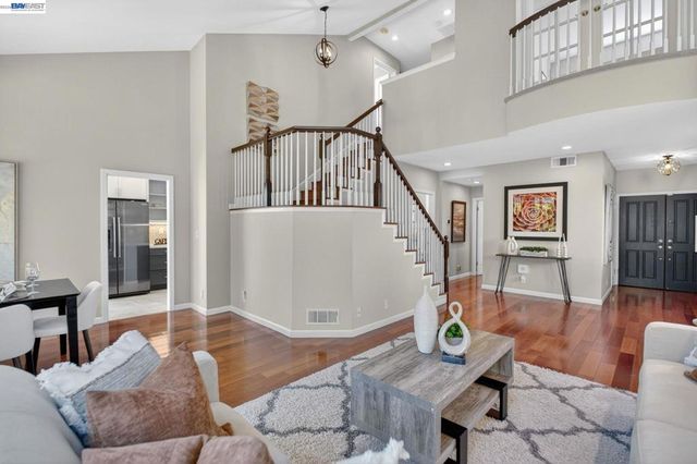 7943 Pineville Cir, Castro Valley, CA 94552