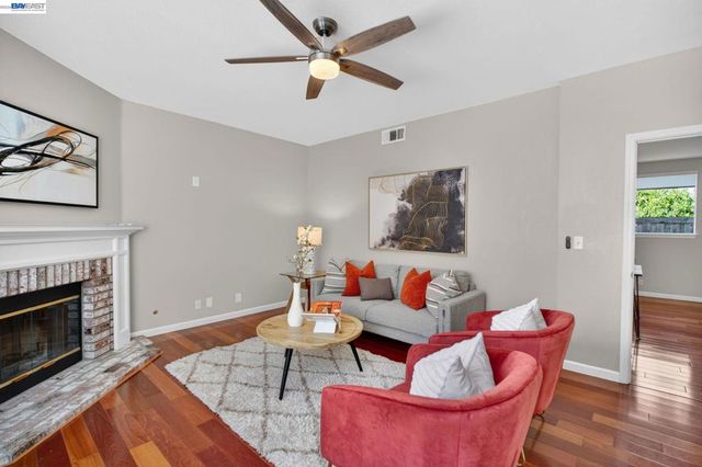 7943 Pineville Cir, Castro Valley, CA 94552