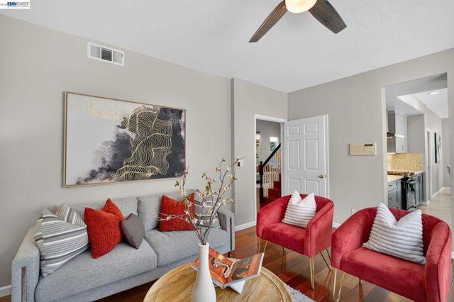 7943 Pineville Cir, Castro Valley, CA 94552