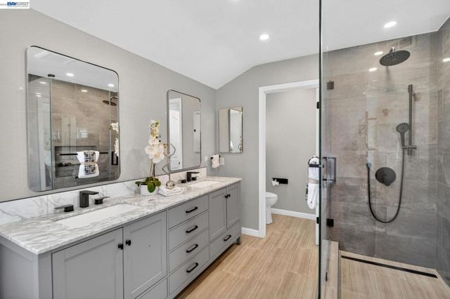 7943 Pineville Cir, Castro Valley, CA 94552