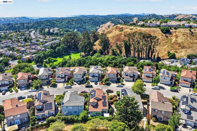7943 Pineville Cir, Castro Valley, CA 94552