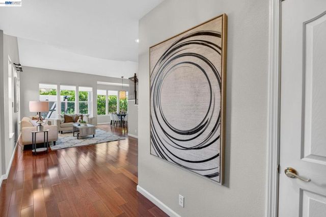 7943 Pineville Cir, Castro Valley, CA 94552