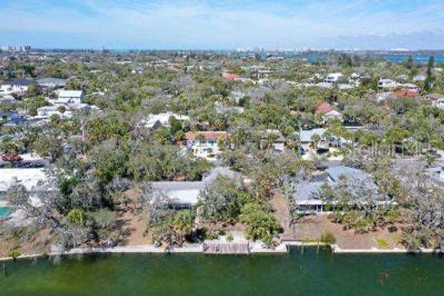 742 EDGEMERE, Siesta Key, FL 34242