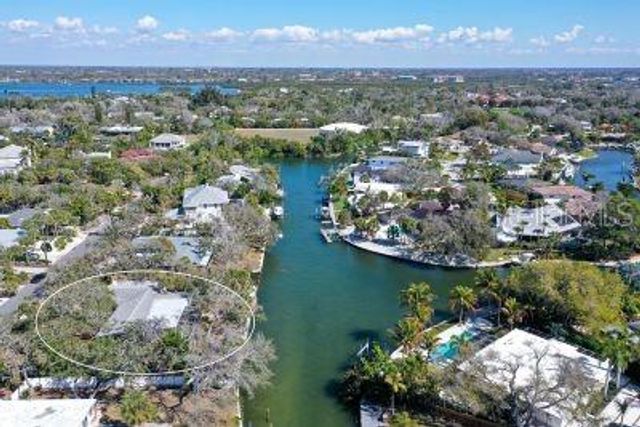 742 EDGEMERE, Siesta Key, FL 34242