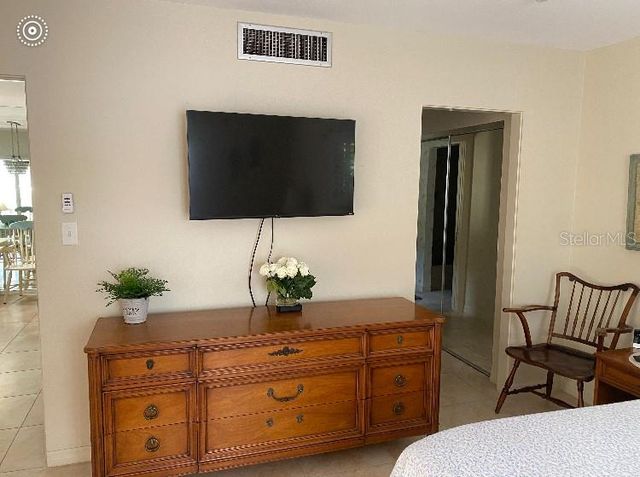 742 EDGEMERE, Siesta Key, FL 34242