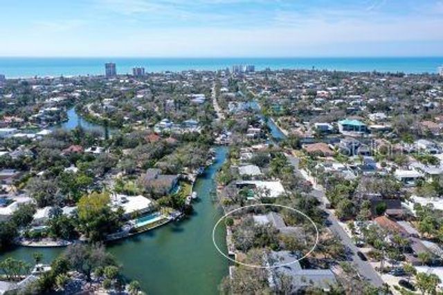 742 EDGEMERE, Siesta Key, FL 34242