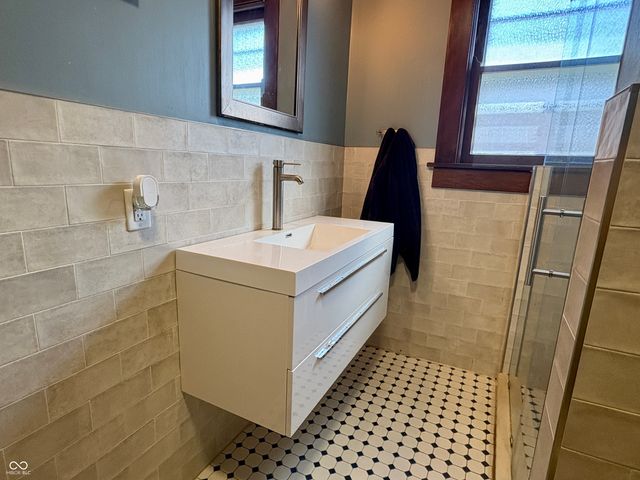 1325 Central Avenue 6, Indianapolis, IN 46202