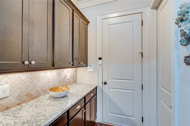 2189 Bessbrook Square, Statham, GA 30666