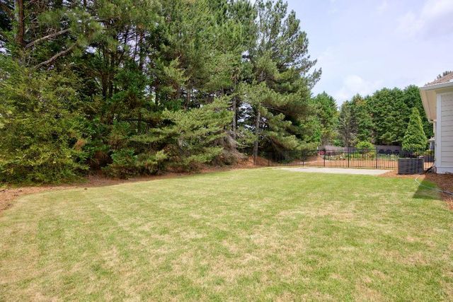 2189 Bessbrook Square, Statham, GA 30666