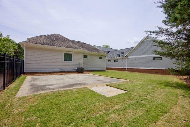 2189 Bessbrook Square, Statham, GA 30666