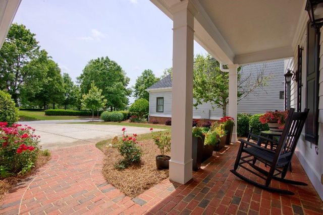 2189 Bessbrook Square, Statham, GA 30666